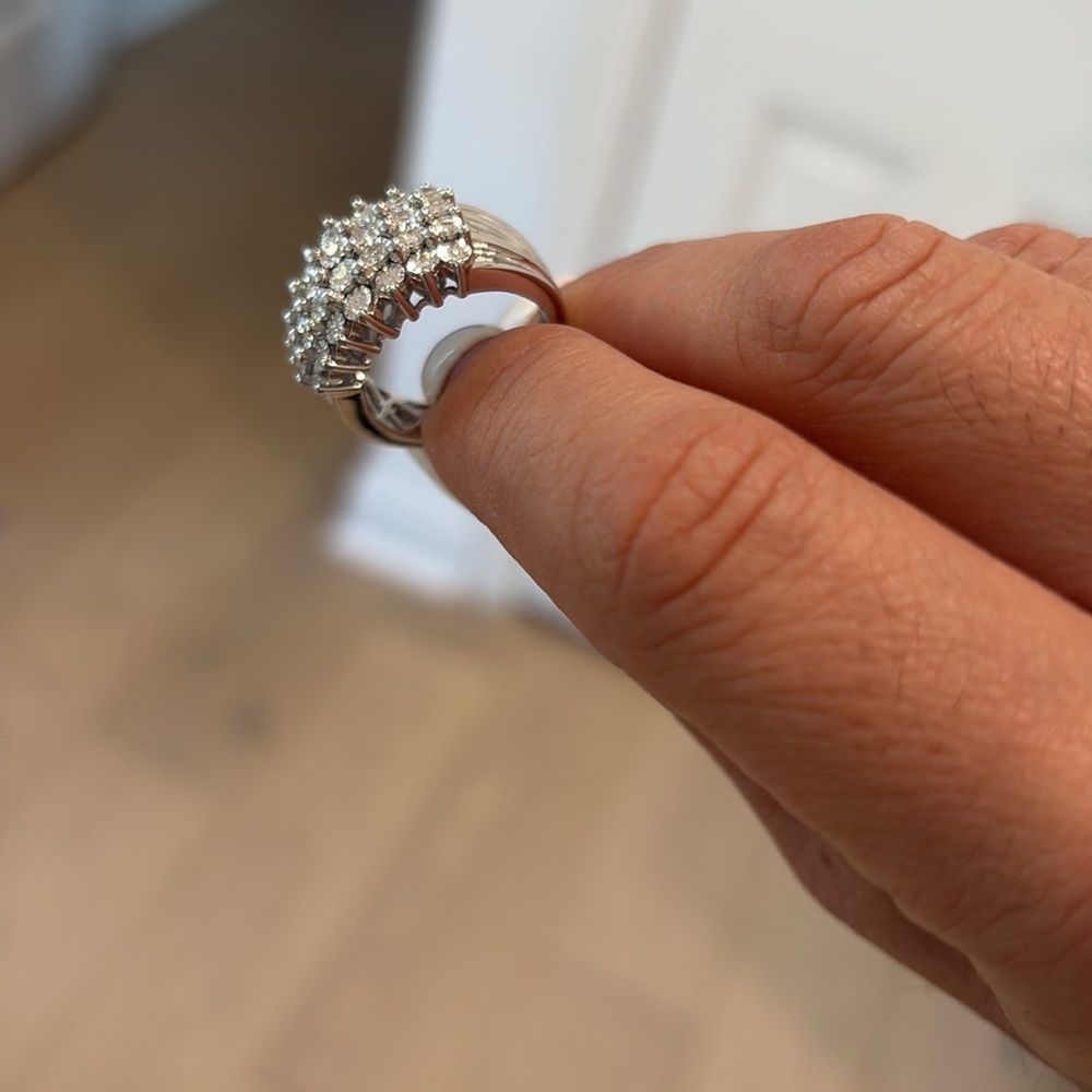 Diamond ring - Picture 6 of 7